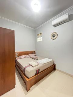 Guesthouse Hannia - Sumber - 3