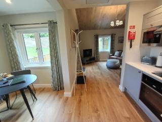Breckland Lodge 1 with Hot Tub - 1