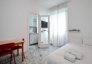 Xenia Apartments - Stylish Navigli Studio Apartment - Milan - 3