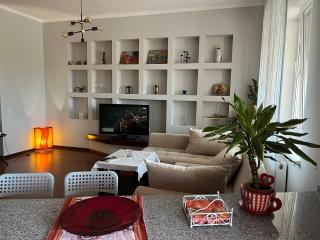 Alyas home in City Center - Chişinău - 8