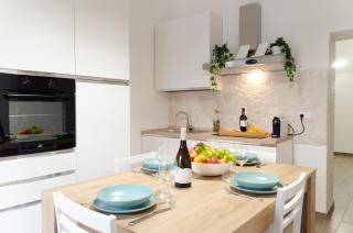 Modern Stone Apartment in the Heart of Bari - Bari - 4