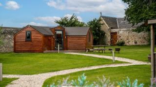 Delny Glamping and Farm Animals - 8