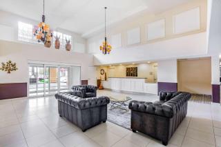 La Quinta by Wyndham Fowler - 1
