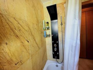 Beautiful apartment with pools, playground and paddle tennis - Family friendly and near Vithas Hospital - Free parking in garage - 1