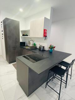 Central, Bright & Modern Apartment - Msida - 9