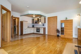 Drei-Mädelhaus Ambs Wohnung 2 - - 5