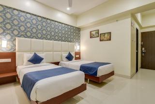 Magnus Square Business Hotel near Pune Airport - Pune - 3