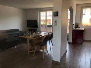 T2 neuf tout équipé de 65 m2 climatisé + balcon - 1
