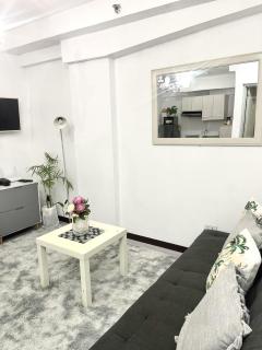 2-Bed Apartment in Near Airport Paranaque - 8