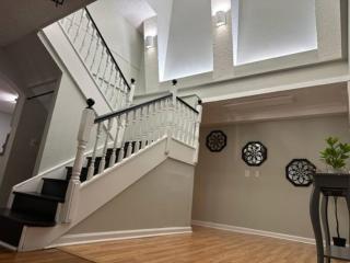6 BR Home near Football Stadium! - Greenville - 5