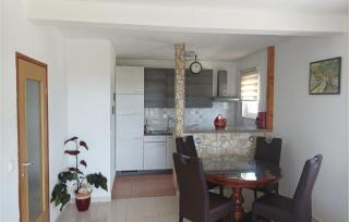 Lovely Home In Kastel Stafilic - Kastel Stafilic - 7