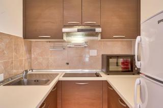 Teuta Apartments - a beach and a sea view - Peroj - 1