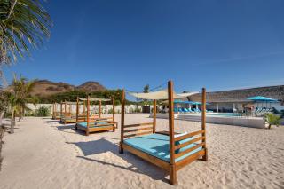 Mocean Beach Resort - 1
