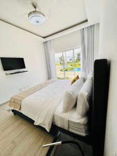 Pool & Golf View Condo Inside Hard Rock Area - 6