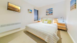 4-4 The Esplanade, Cowes - Cscape - Cowes - 1