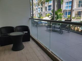 Centara Avenue 2 Bedrooms Pool View - Pattaya - 1