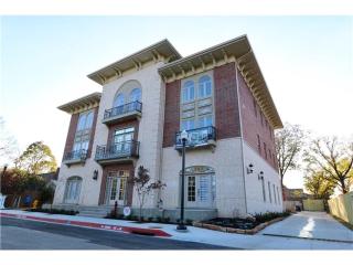 Only One Block From Square, Museum And Trails! 13 - 9