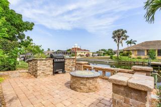 Gulf access, Heated Pool, outdoor kitchen, firepit & dock - Waterfront Paradise - Cape Coral - 8