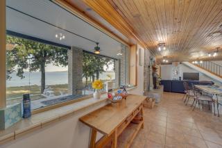 Lakefront Eufaula Escape with Dock and Private Beach! - Eufaula - 1