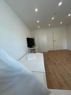 Kernsaniertes Monteurhaus mit 2 Apartments in Wirges - Wirges - 7