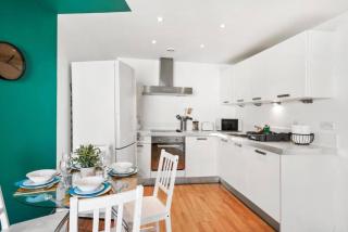 Beautiful 2 Bed in Central Sheffield - Parking - 2