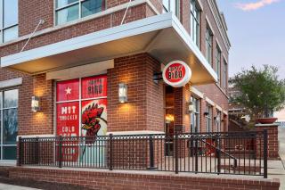 Hilton Garden Inn Nashville Downtown Convention Center - 1
