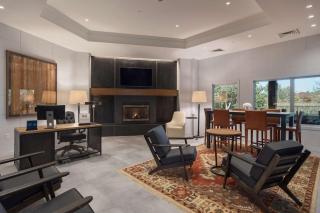 Hilton Boston Woburn - 8