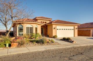 Fire Pit & Mountain Views: Horseshoe Bend Retreat - 0