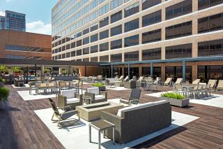 Hilton Houston Plaza/Medical Center - 8