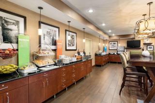 Hampton Inn Wichita-East - Wichita - 1