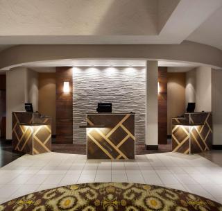 Embassy Suites by Hilton Phoenix Tempe - Tempe - 3