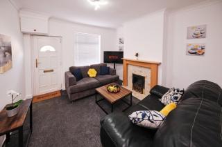 Cassia, 3 Bedrooms, Sleeps 5 - - 5