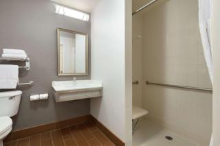 Hilton Garden Inn Gilroy - Gilroy - 1