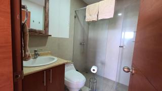 Departamento Privado una habitación y balcón Sector Solca y Embajada EEUU - 2