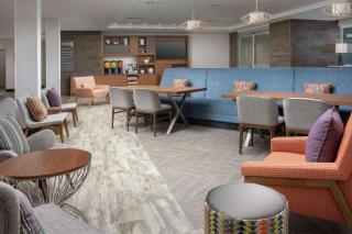 Home2 Suites By Hilton Charlottesville Downtown - Charlottesville - 4