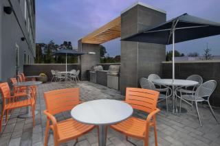 Home2 Suites By Hilton Charlottesville Downtown - Charlottesville - 2