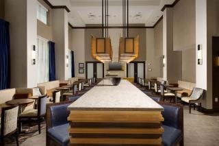 Hampton Inn & Suites Falls Church - 8