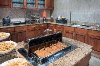 Homewood Suites by Hilton Cleveland-Beachwood - 2