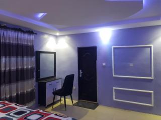 3JD lavishly furnished 2-bed Apartment1 - 1
