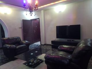 3JD lavishly furnished 2-bed Apartment1 - 5