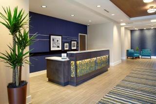 Hampton Inn & Suites Pittsburgh Airport South/Settlers Ridge - 8