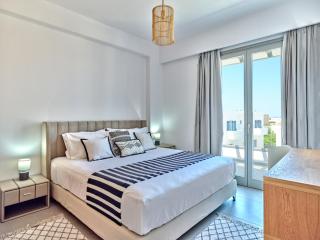 Paros Gem - Naousa - 7
