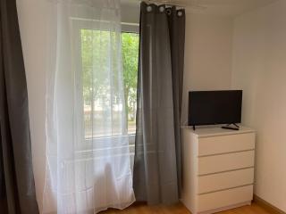 Appartement "Tom" mit 3 Schlafzimmern und Parkplatz - Kröllwitz - 3