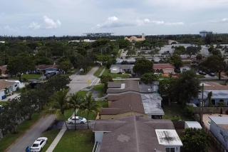 Stadium Sunflower Miramar home, 3 bd, 2 ba - 6