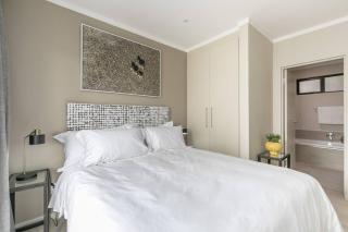 20Mb WiFi LuxSuite vibrant area art 2km 2 gautrain - Joanesburgo - 3