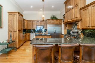 Majestic Mountain Getaway - Lake Hamilton - 1