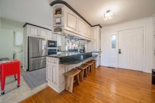 The Art House on the Lake - 3