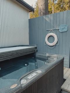 Dreamy Airstream Hideaway with Hot Tub - 5
