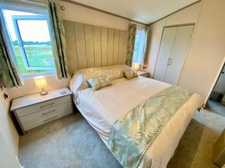 The Lodge - Selsey - 5