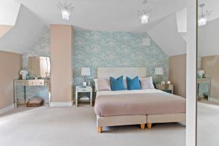 Large Detached Villa - 3